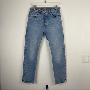 Vintage Levi’s 501 High Waisted Straight Leg Jeans Size 30